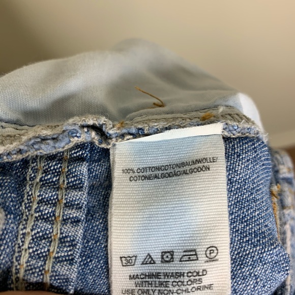 jeans only dust